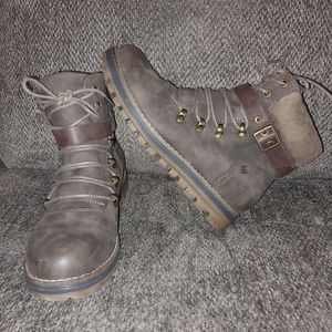 Womens boots